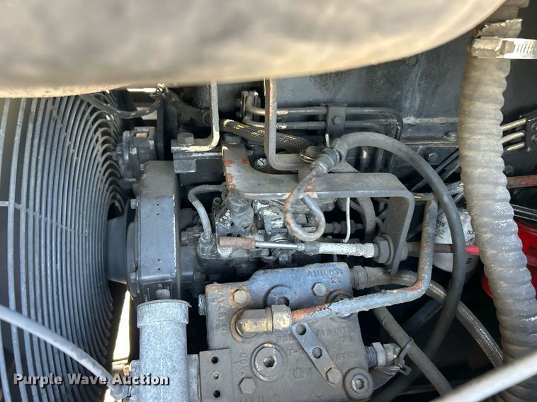 image for item KW9077 1995 Lorain LRT445  crane