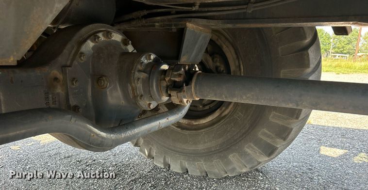 image for item KW9077 1995 Lorain LRT445  crane