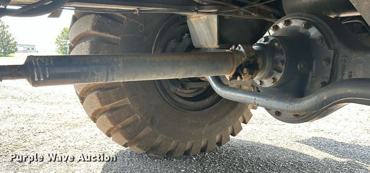 image for item KW9077 1995 Lorain LRT445  crane