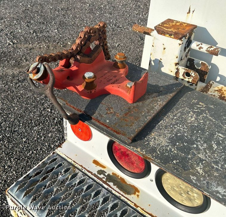 image for item KW9078 2013 Chevrolet Silverado 3500HD  Ext. Cab utility bed pickup truck