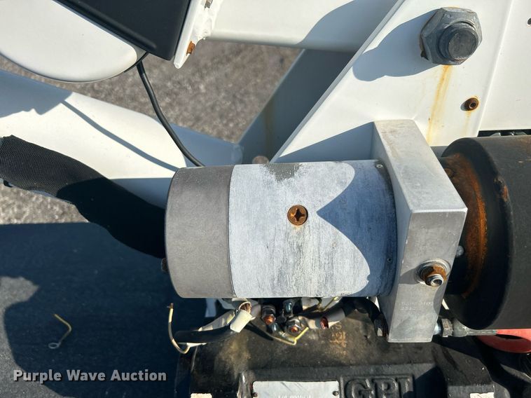 image for item KW9078 2013 Chevrolet Silverado 3500HD  Ext. Cab utility bed pickup truck