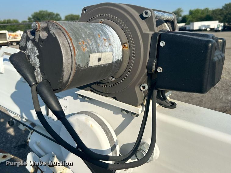 image for item KW9078 2013 Chevrolet Silverado 3500HD  Ext. Cab utility bed pickup truck