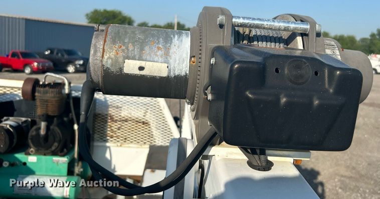 image for item KW9078 2013 Chevrolet Silverado 3500HD  Ext. Cab utility bed pickup truck