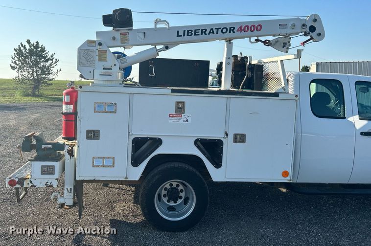 image for item KW9078 2013 Chevrolet Silverado 3500HD  Ext. Cab utility bed pickup truck