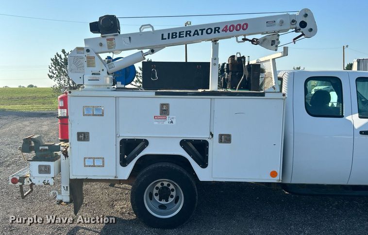 image for item KW9078 2013 Chevrolet Silverado 3500HD  Ext. Cab utility bed pickup truck