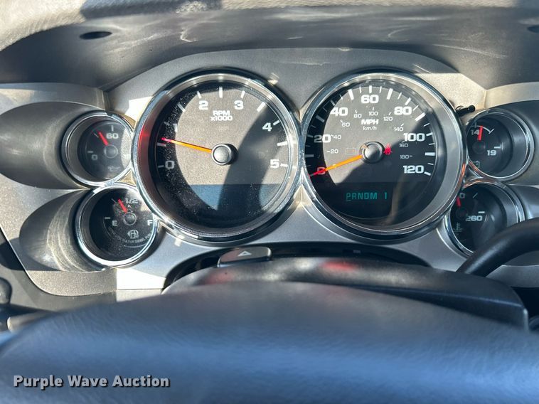 image for item KW9078 2013 Chevrolet Silverado 3500HD  Ext. Cab utility bed pickup truck