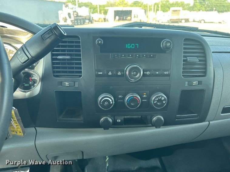 image for item KW9078 2013 Chevrolet Silverado 3500HD  Ext. Cab utility bed pickup truck