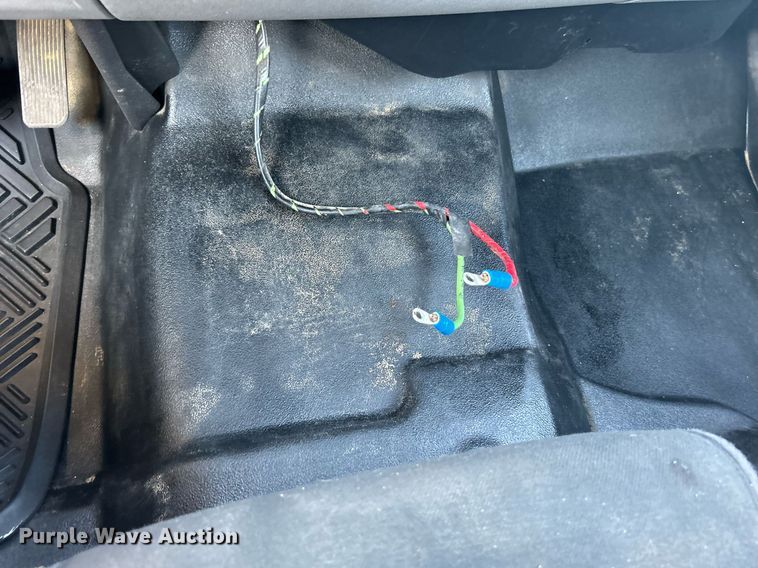 image for item KW9078 2013 Chevrolet Silverado 3500HD  Ext. Cab utility bed pickup truck