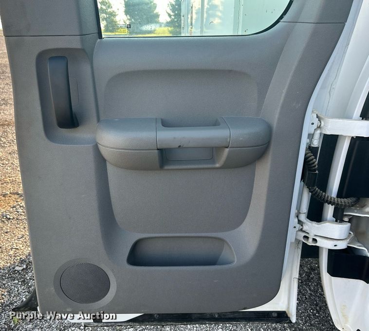 image for item KW9078 2013 Chevrolet Silverado 3500HD  Ext. Cab utility bed pickup truck