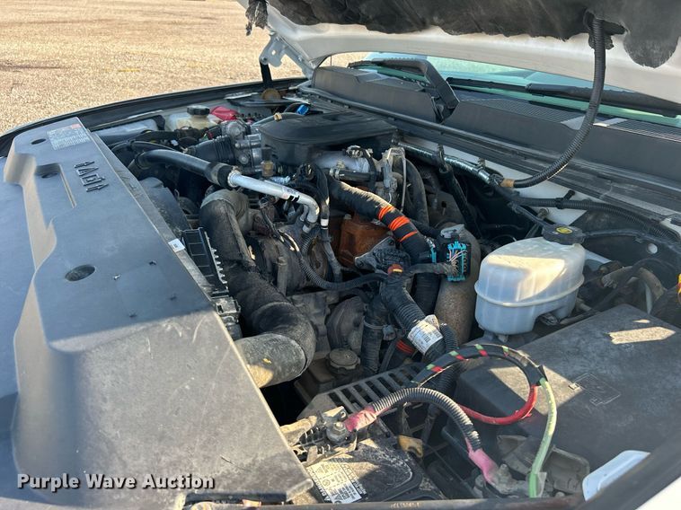 image for item KW9078 2013 Chevrolet Silverado 3500HD  Ext. Cab utility bed pickup truck