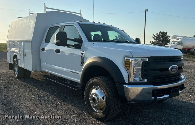 image for item KW9080 2018 Ford F450 Super Duty  Crew Cab utility / service truck