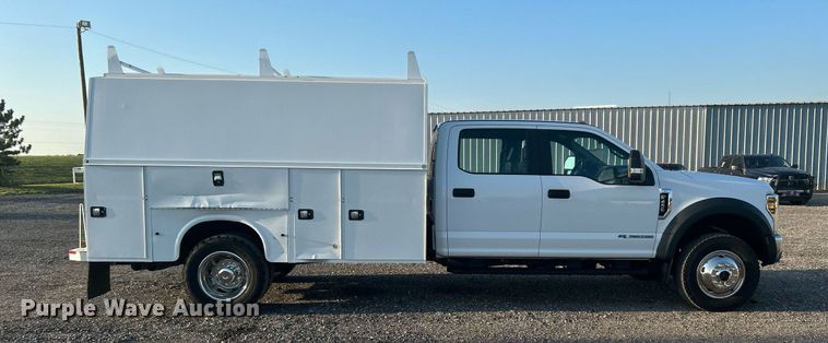 image for item KW9080 2018 Ford F450 Super Duty  Crew Cab utility / service truck