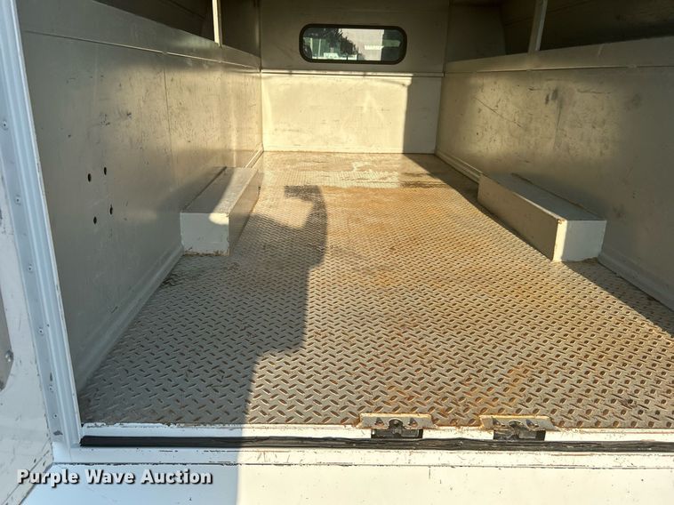 image for item KW9080 2018 Ford F450 Super Duty  Crew Cab utility / service truck