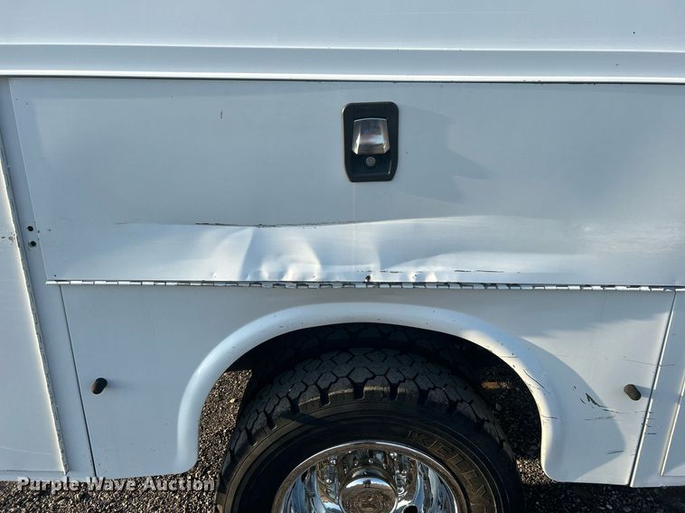 image for item KW9080 2018 Ford F450 Super Duty  Crew Cab utility / service truck