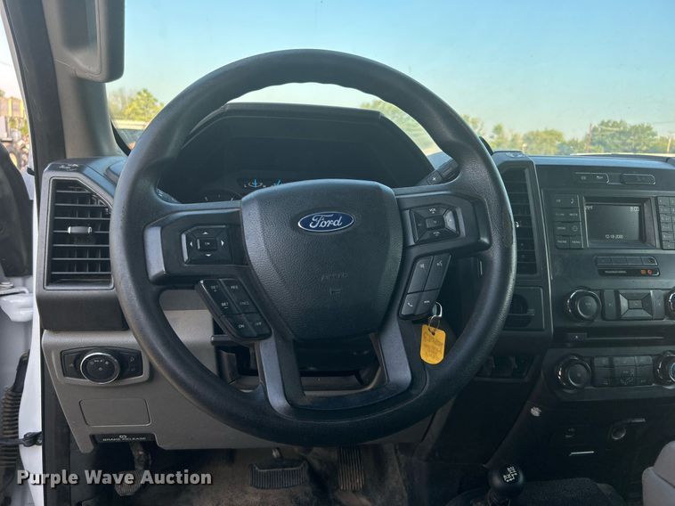 image for item KW9080 2018 Ford F450 Super Duty  Crew Cab utility / service truck