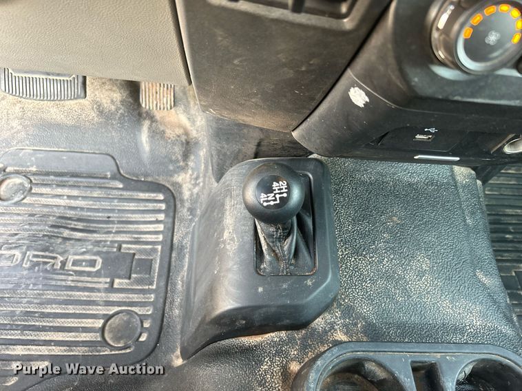 image for item KW9080 2018 Ford F450 Super Duty  Crew Cab utility / service truck