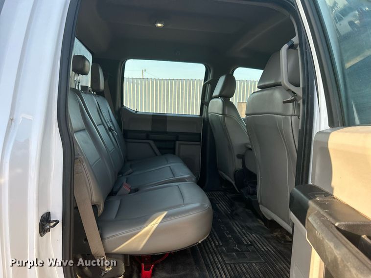 image for item KW9080 2018 Ford F450 Super Duty  Crew Cab utility / service truck