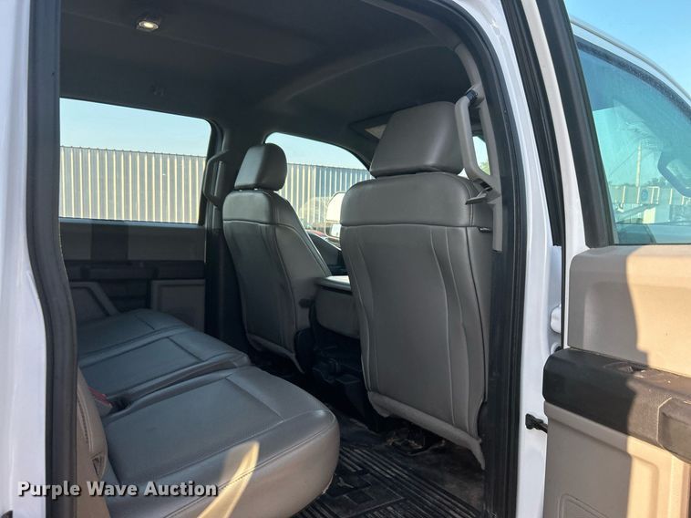 image for item KW9080 2018 Ford F450 Super Duty  Crew Cab utility / service truck