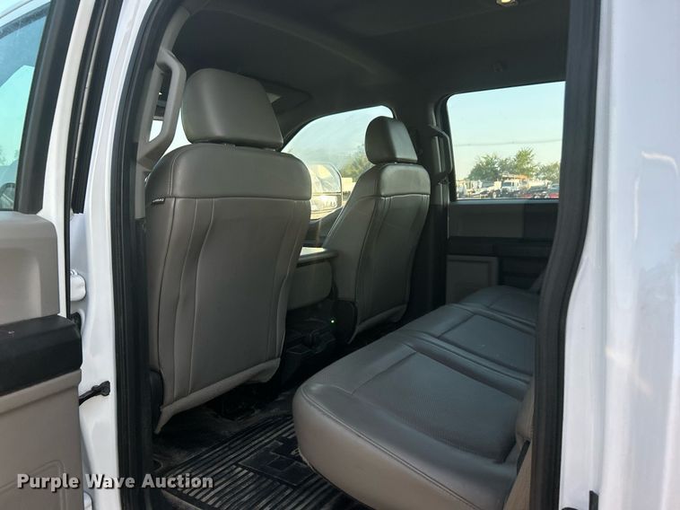 image for item KW9080 2018 Ford F450 Super Duty  Crew Cab utility / service truck