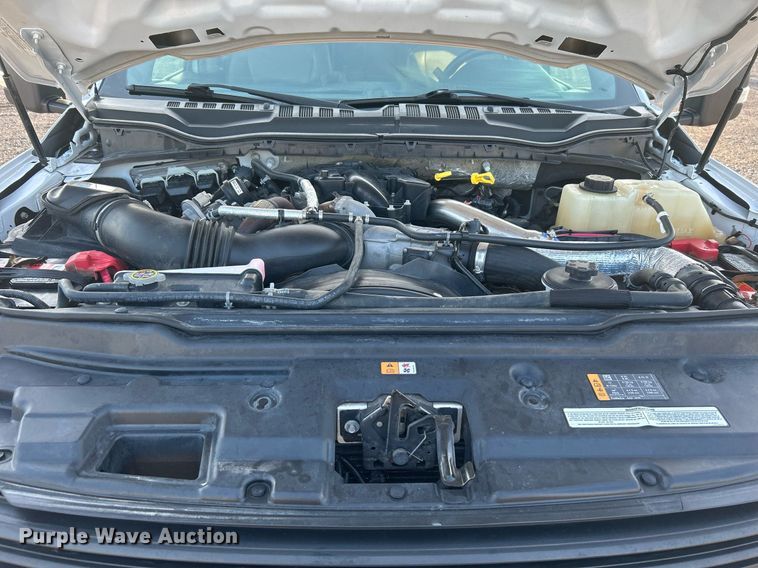 image for item KW9080 2018 Ford F450 Super Duty  Crew Cab utility / service truck