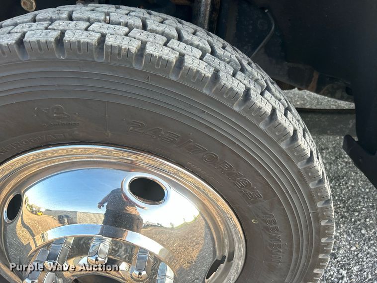 image for item KW9080 2018 Ford F450 Super Duty  Crew Cab utility / service truck