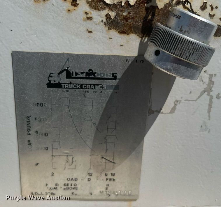 image for item KW9087 2007 Chevrolet C7500  utility / service truck