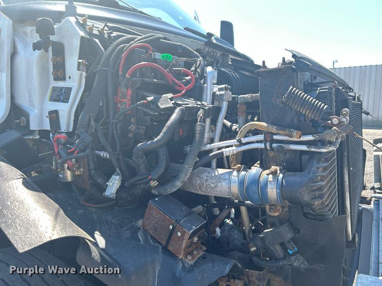 image for item KW9087 2007 Chevrolet C7500  utility / service truck