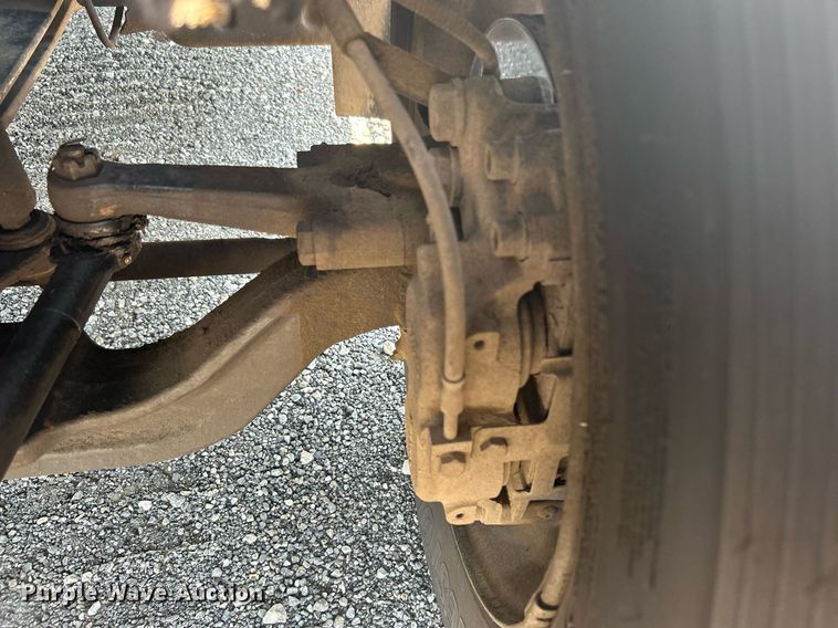 image for item KW9087 2007 Chevrolet C7500  utility / service truck