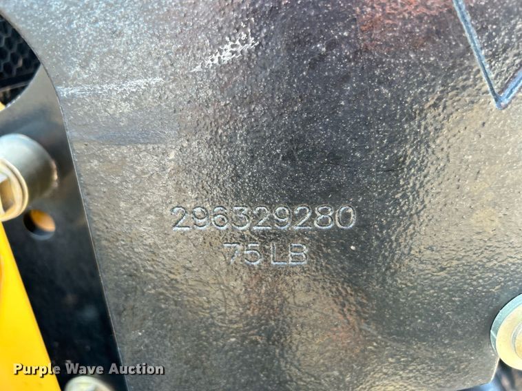 image for item KW9088 2015 Vermeer RTX750  trencher