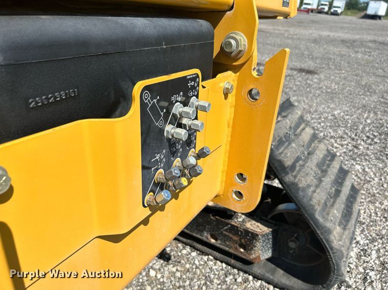 image for item KW9088 2015 Vermeer RTX750  trencher