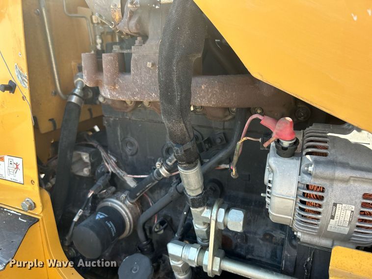 image for item KW9088 2015 Vermeer RTX750  trencher