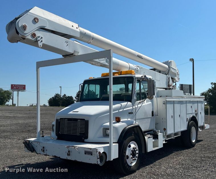 image for item KW9089 2003 Freightliner FL80  bucket truck