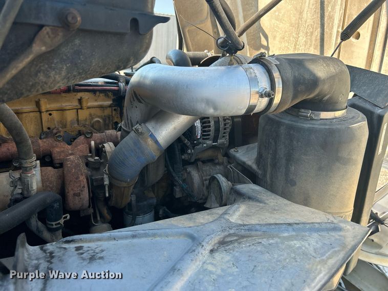 image for item KW9089 2003 Freightliner FL80  bucket truck