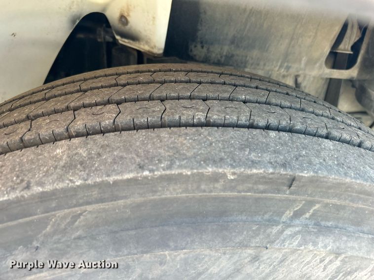 image for item KW9089 2003 Freightliner FL80  bucket truck