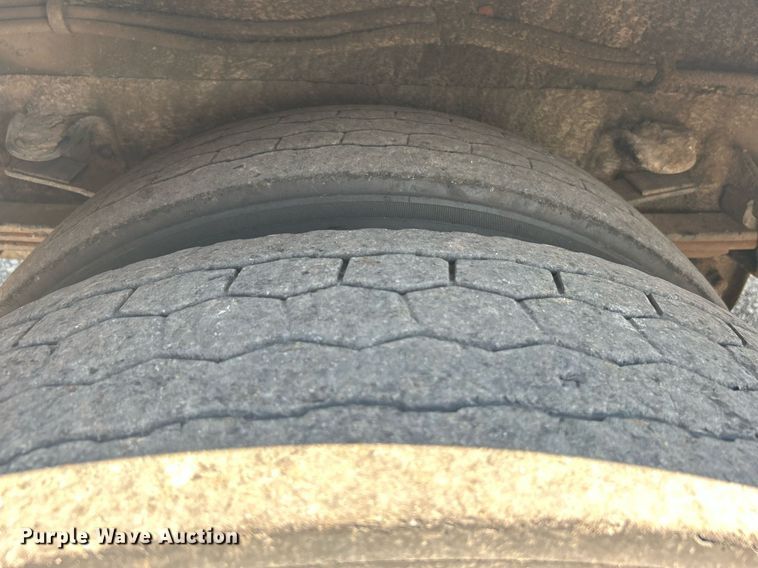 image for item KW9089 2003 Freightliner FL80  bucket truck