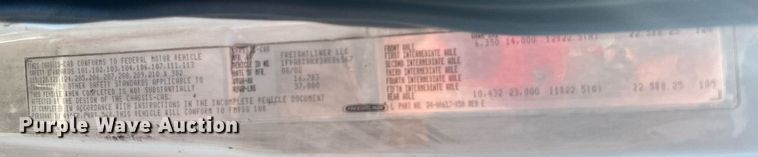 image for item KW9089 2003 Freightliner FL80  bucket truck