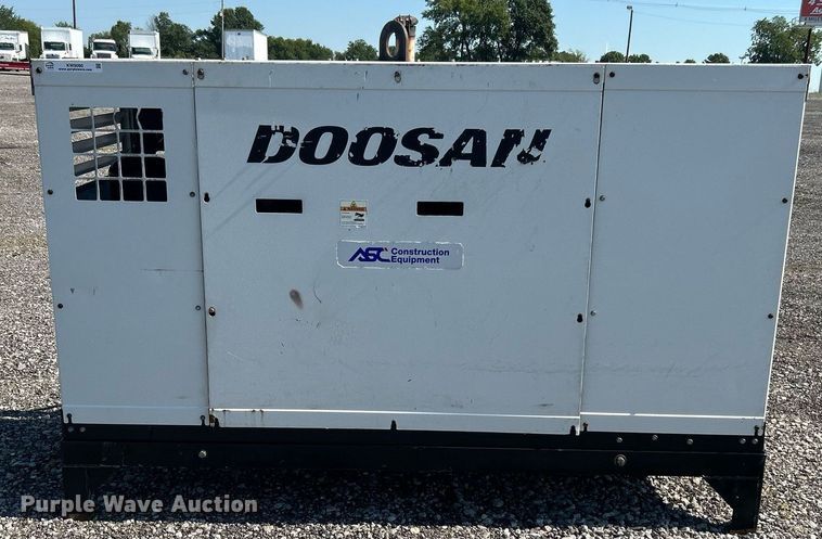 image for item KW9090 2013 Doosan Infracore P185WJDU-FX-T4I  air compressor
