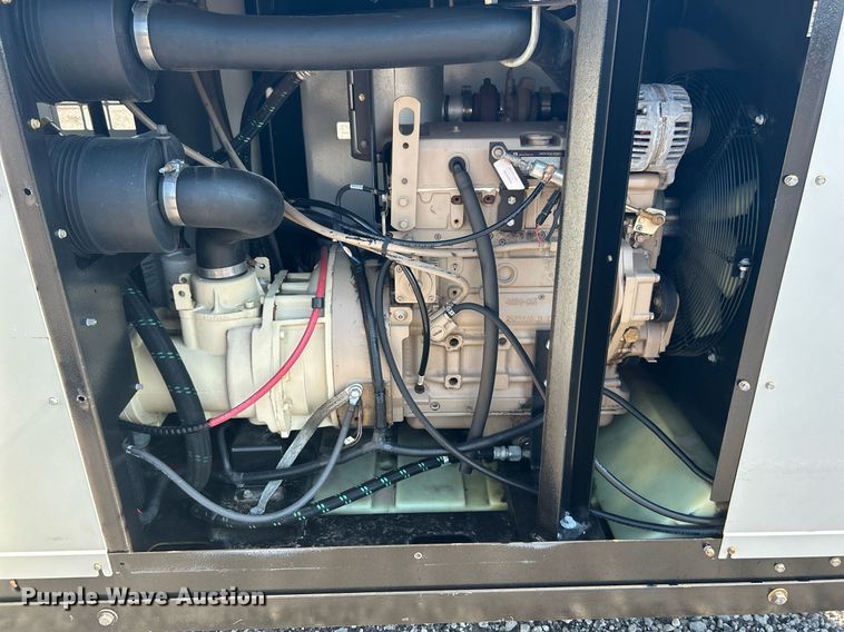 image for item KW9090 2013 Doosan Infracore P185WJDU-FX-T4I  air compressor