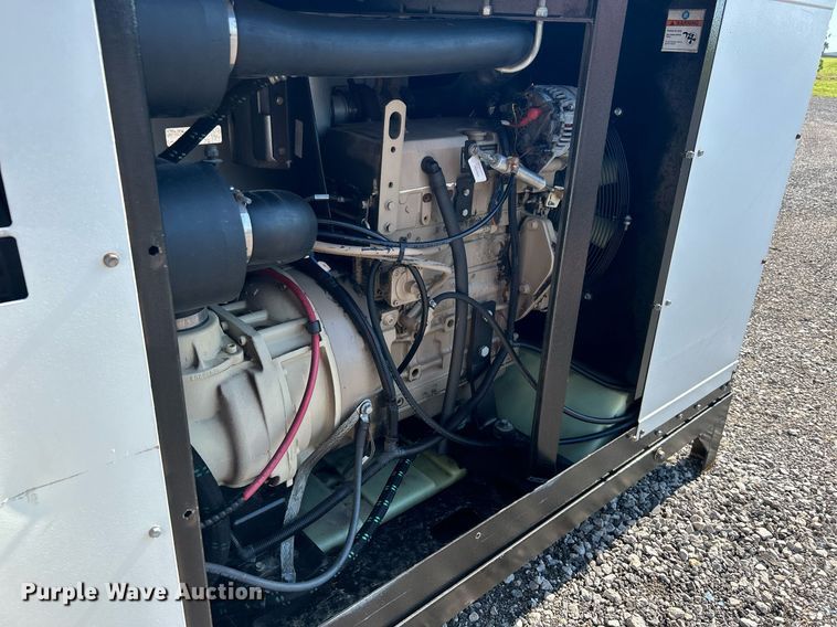 image for item KW9090 2013 Doosan Infracore P185WJDU-FX-T4I  air compressor