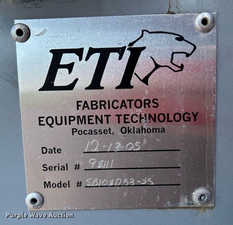 image for item KW9092 2006 Ford F550 Super Duty XL  bucket truck