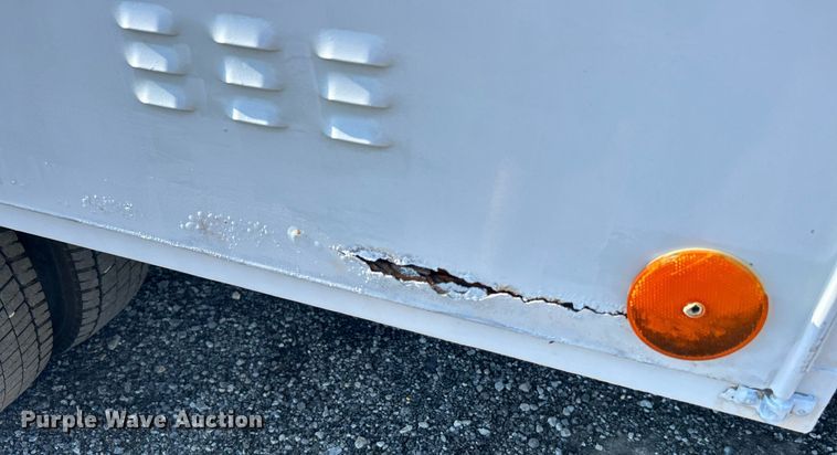 image for item KW9092 2006 Ford F550 Super Duty XL  bucket truck