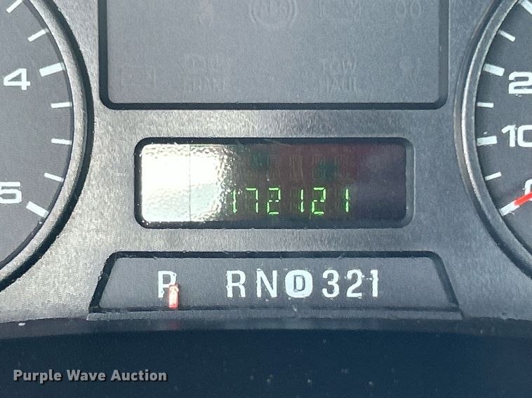 image for item KW9092 2006 Ford F550 Super Duty XL  bucket truck