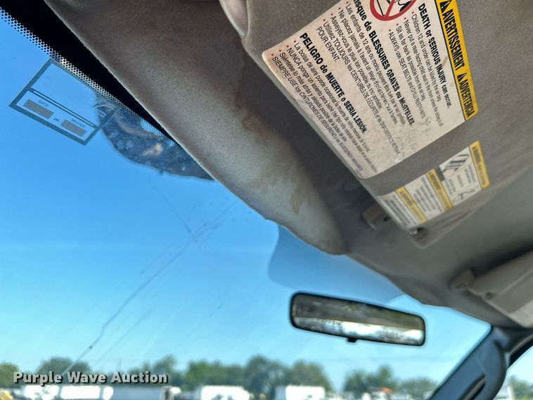 image for item KW9092 2006 Ford F550 Super Duty XL  bucket truck