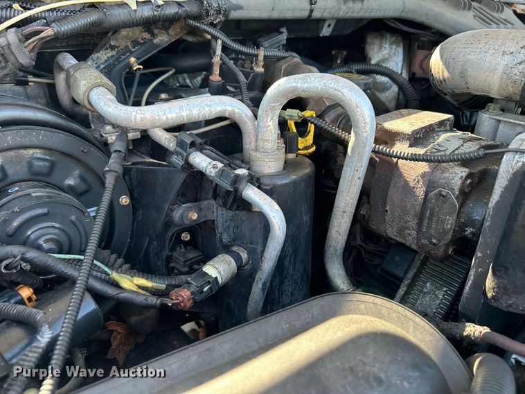 image for item KW9092 2006 Ford F550 Super Duty XL  bucket truck