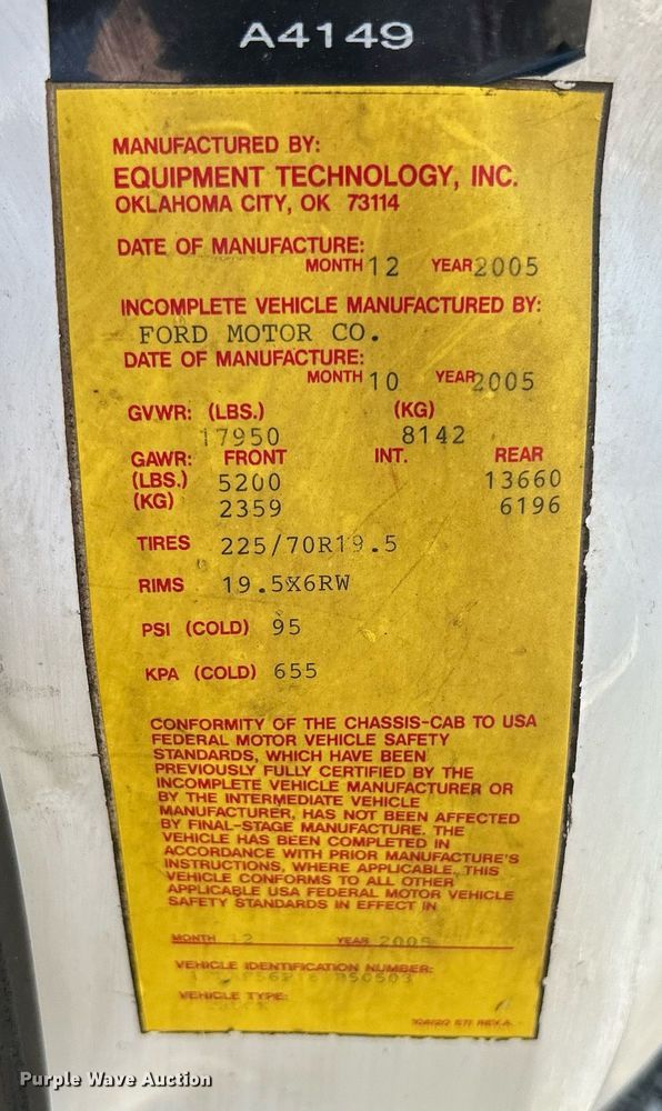 image for item KW9092 2006 Ford F550 Super Duty XL  bucket truck