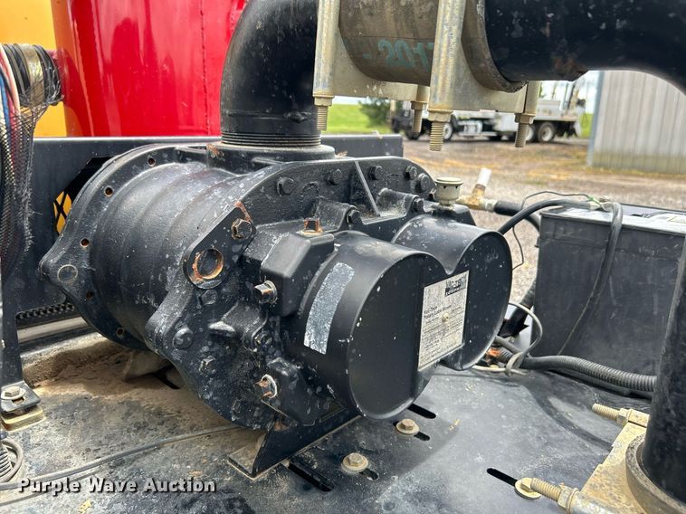 image for item KW9140 2018 Vactron CV573SGT vacuum excavator