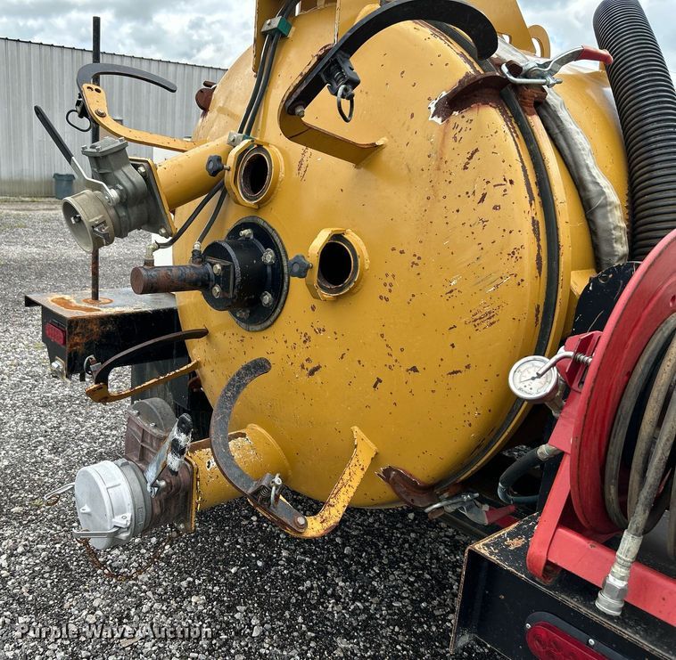 image for item KW9140 2018 Vactron CV573SGT vacuum excavator