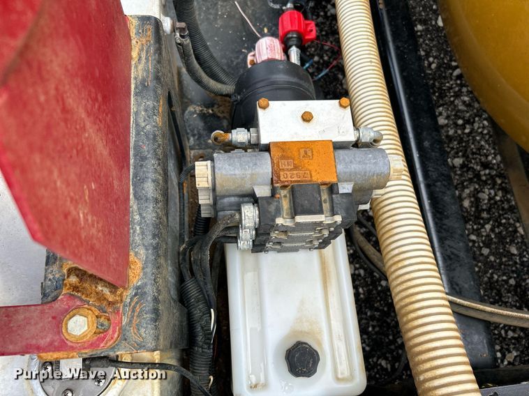 image for item KW9140 2018 Vactron CV573SGT vacuum excavator