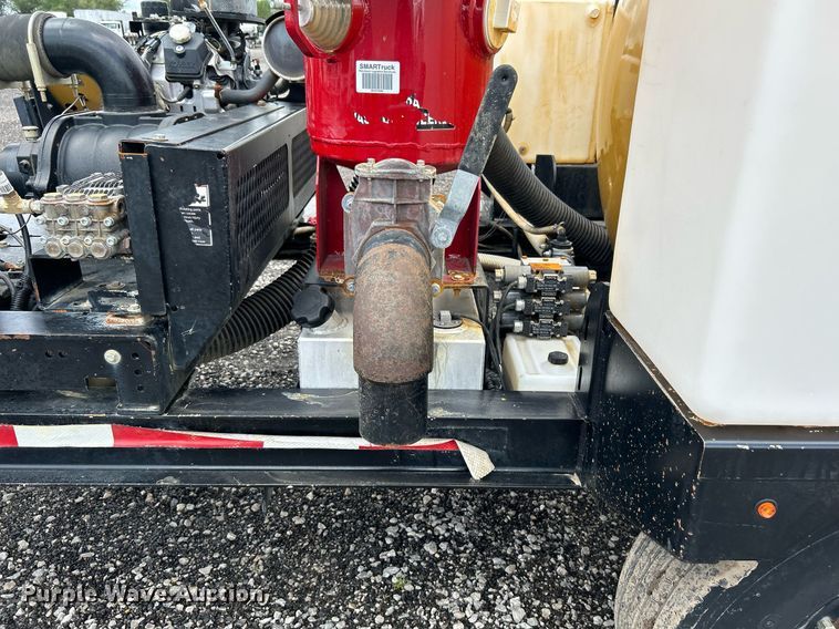 image for item KW9140 2018 Vactron CV573SGT vacuum excavator