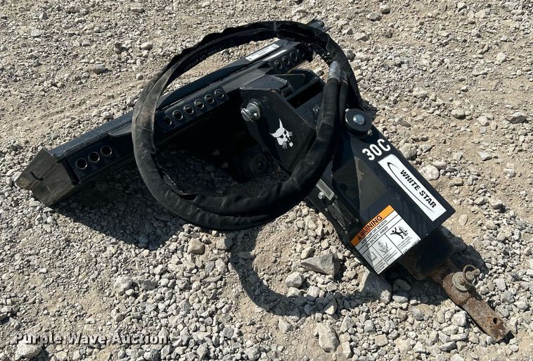 image for item LE9778 2019 Bobcat 30C Auger  skid steer auger